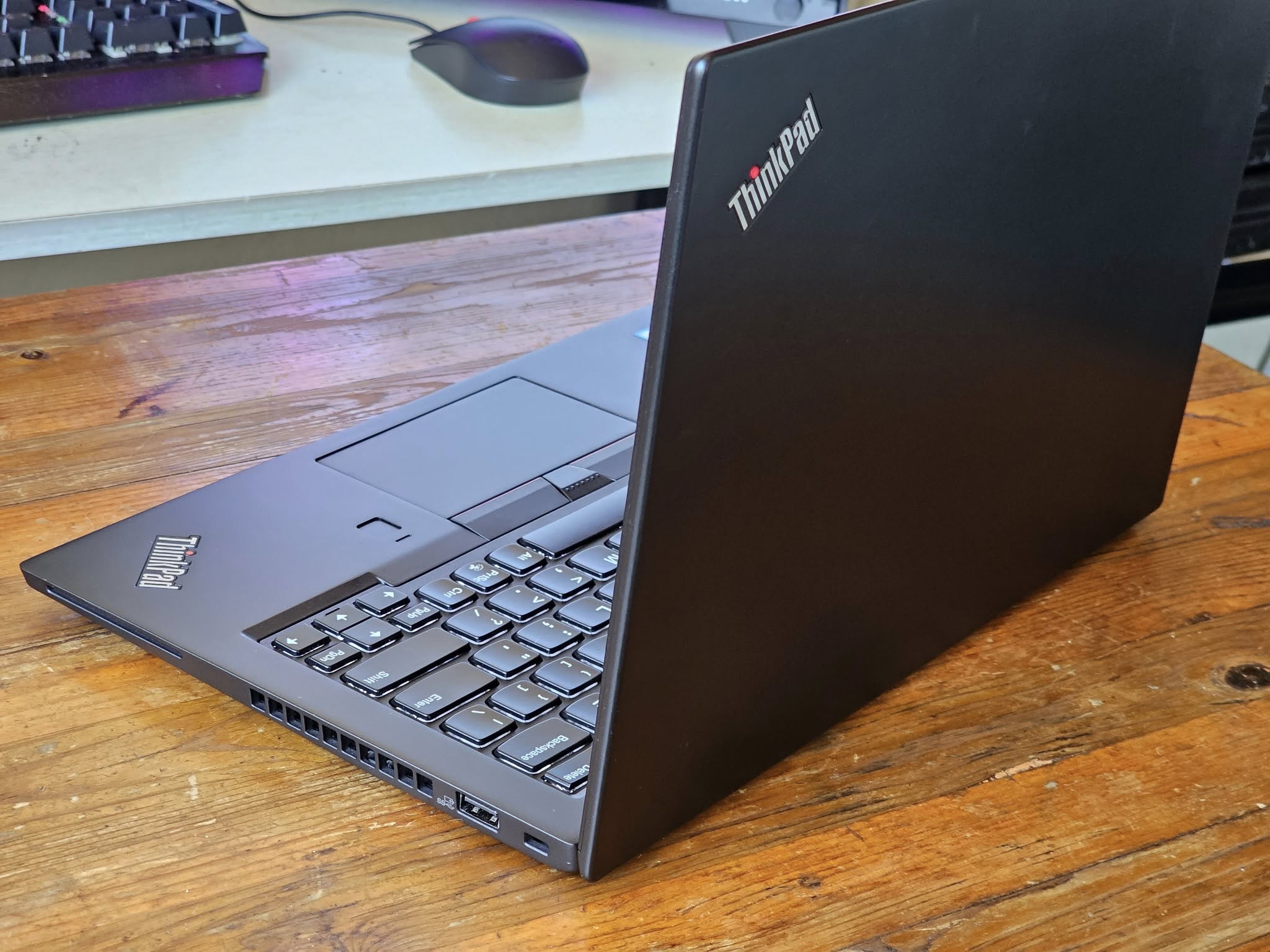 ThinkPad X280 Side View